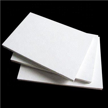 Blaincéad Snáithín Ceirmeach Bán